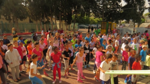 יום בריאות בבית ספר  ביאליק  לטבע.jpg