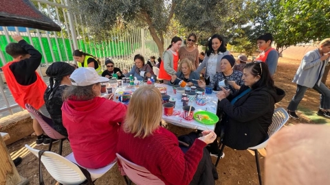 תרומה לקהילה בבית הספר האקולוגי4.jpeg