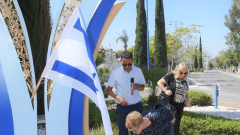 טקס יום הניצחון ביבנה (13).jpeg